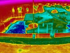 Thermographie aerienne de maison en infrarouge par drone