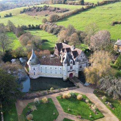Château de Saint Germain de lIvet photographie par drone
