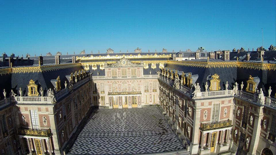 Château photographié en vue aérienne par drone