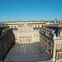 Château photographié en vue aérienne par drone
