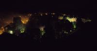 Cheverny et son chateau photo aérienne par drone de nuit