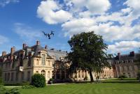 Fontainebleau, le château survolé par un drone