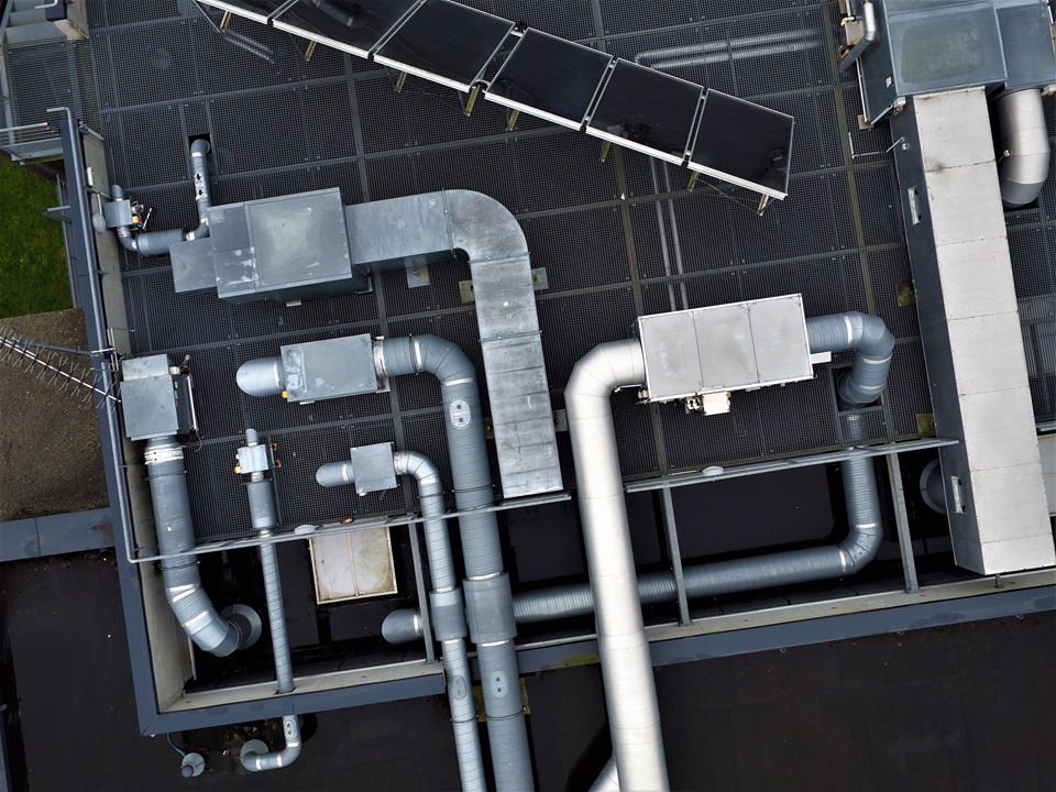 Inspection de ventilation sur toit terrasse par drone