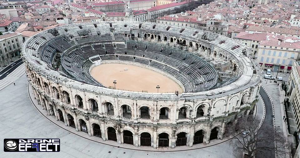 Les arènes de Nîmes photographiée par un drone