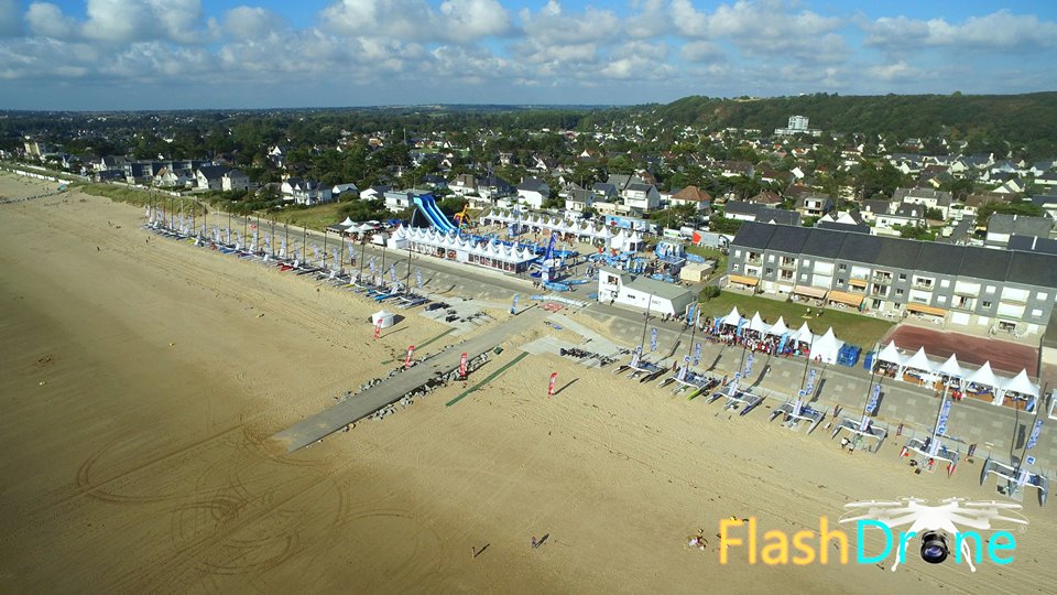 Photo aérienne de Jullouville dans la Manche