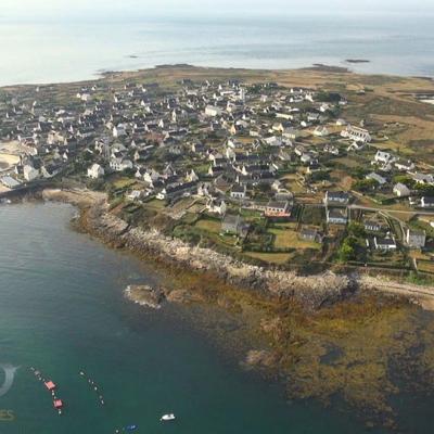 Photo aérienne par drone de l’Île-Molène