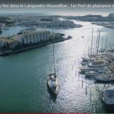 Photo aérienne par drone de la ville du Grau du Roi dans le Gard