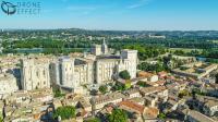 Photo de la ville d’Avignon, en vue aérienne par drone