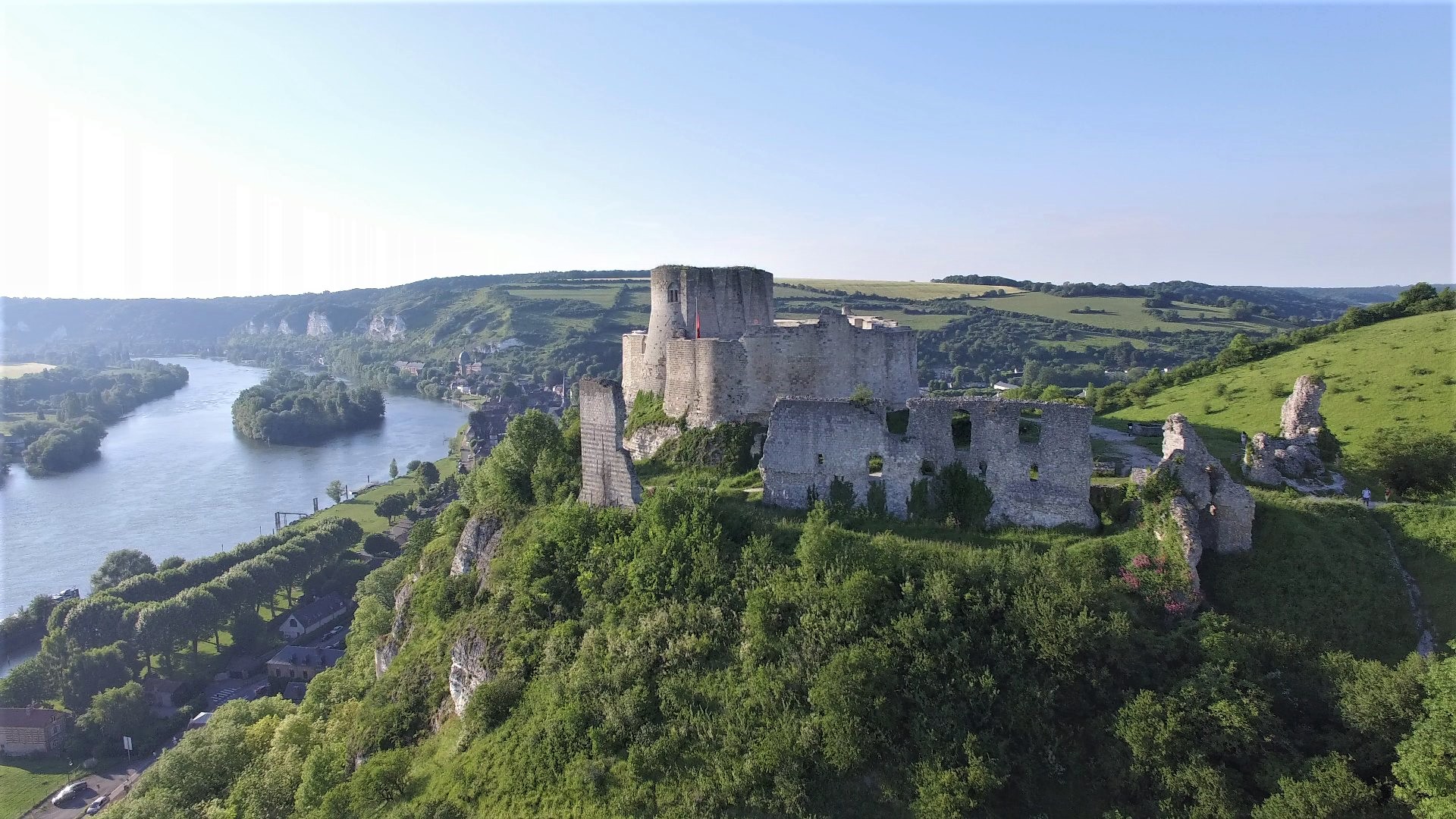 Photo par drone du château Gaillard en Normandie