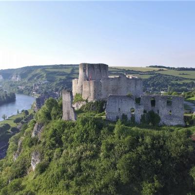 Photo par drone du château Gaillard en Normandie