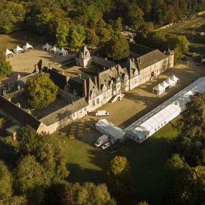 Tour-en-Sologne vue aérienne du château de Villesavin