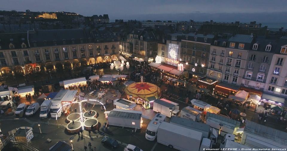 Photographie en vue aerienne d'un centre ville