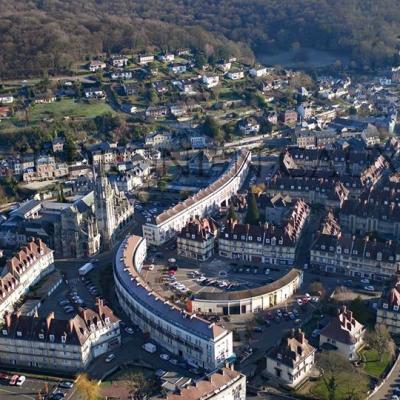 Vue aérienne de Caudebec-en-Caux en Normandie