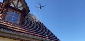 Nettoyage ou démoussage par drone
