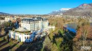 Imperial palace d annecy en vue aerienne de drone 1