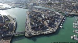 Le port d un village normand photographier du ciel par drone