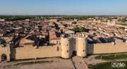 Les remparts d aigues mortes en camargue photographie de drone