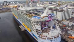 Paquebot de croisiere harmony of the seas en vue aerienne par drone