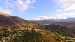 Photo aérienne d un village corse prise d un drone