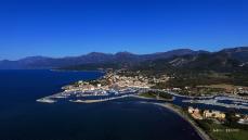 Photo aerienne de saint florent en corse par un drone