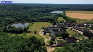 Photo aérienne par drone Abbaye de la Trappe Orne Normandie Photo aérienne par drone Abbaye de la Trappe Orne Normandie