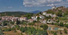 Photo aérienne par drone village de Provence-Alpes-Côte d'Azur dans le Var