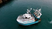 Photo par drone bateau de pêche