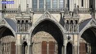 Photographie aérienne par drone cathédrale de Chartres détails fronton 