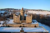 Photographie aerienne par drone du chateau de montrottier pres d annecy