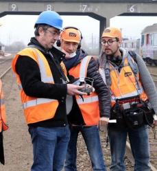 Pilote de drone sur chantier de nettoyage et démoussage en Auvergne-Rhône-Alpes