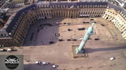 Prise de vue aérienne par drone place Vendôme a Paris