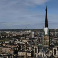 Rouen et sa cathedrale vue du ciel par un drone