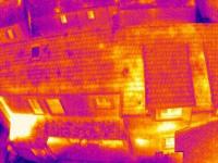Prestations techniques thermographie aérienne de maison par drone