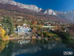 Vue aerienne maison bleu a veyrier haute savoie