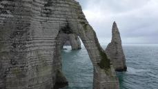 Vue aérienne par drone des falaises d'Etretat en Seine Maritime 76