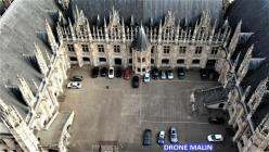 Vue aerienne par drone du palais de justice de rouen en normandie 20211115 140311 2