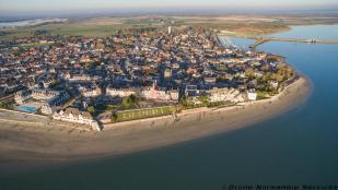 Vue du ciel pour syndicat d initiative ou office de tourisme